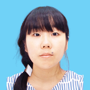 　鈴木理咲子 